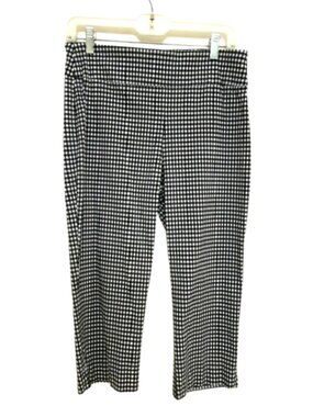 DFA New York black and white check capris.